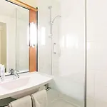 Ibis Centre Hotel 3*