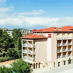 Hotel Ibis Centre 3*