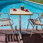 Ibis Centre Hotel 3*