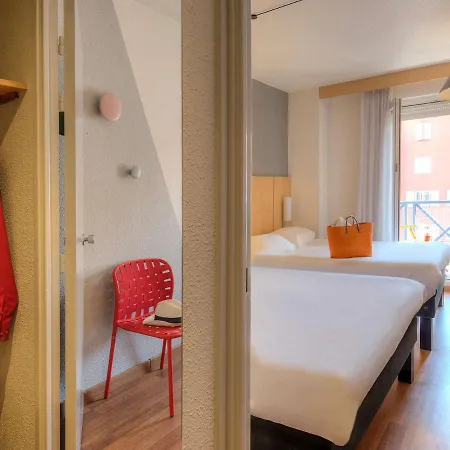 Hotel Ibis Centre 3*
