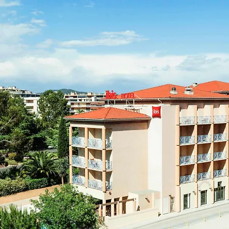Ibis Centre