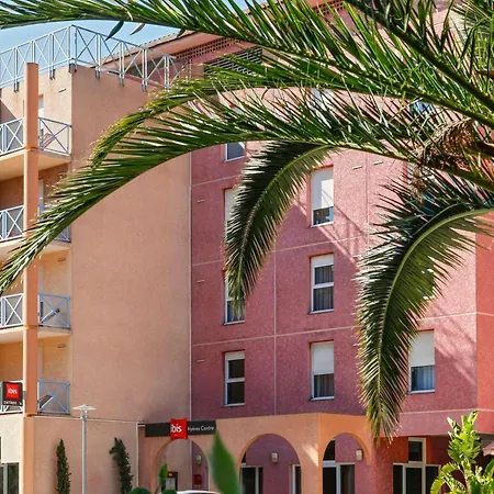 ホテル Ibis Centre 3*