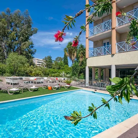 Ibis Centre Hotel