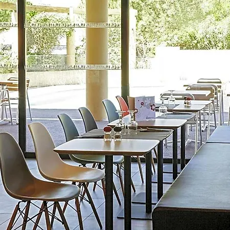 Ibis Centre 3*