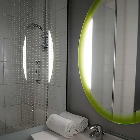 ホテル Ibis Centre 3*