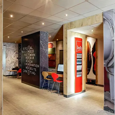 Ibis Centre Hotel 3*