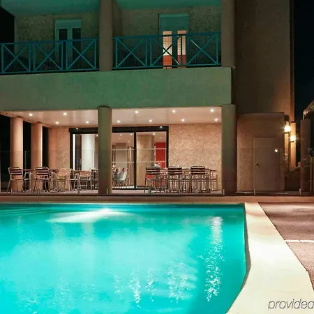 Ibis Centre Hotel