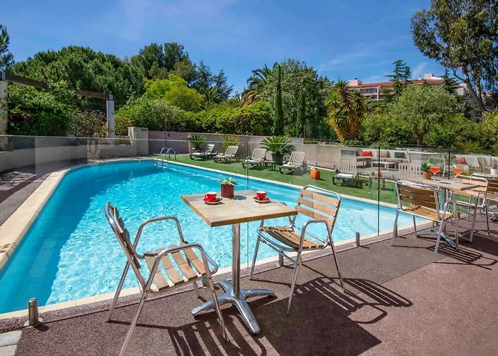 Ibis Centre מלון 3*