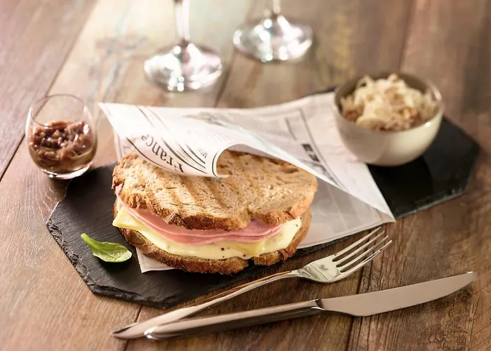 Ibis Centre הייר