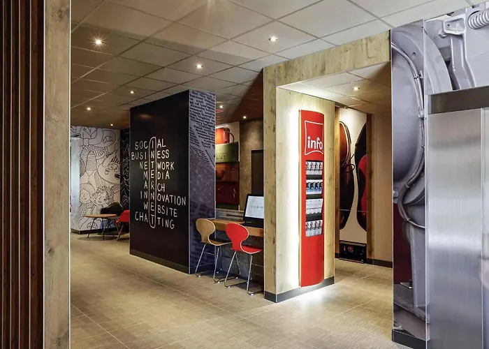 Ibis Centre 3* הייר