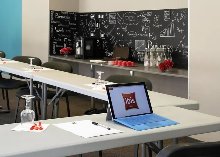 Ibis Centre מלון