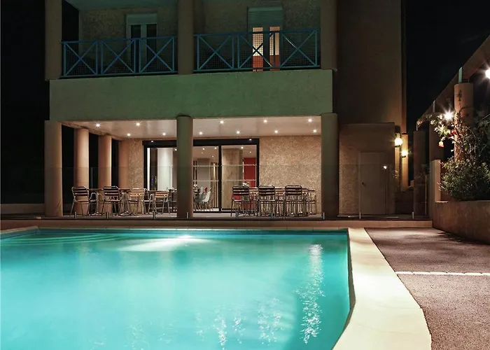 מלון Ibis Centre הייר