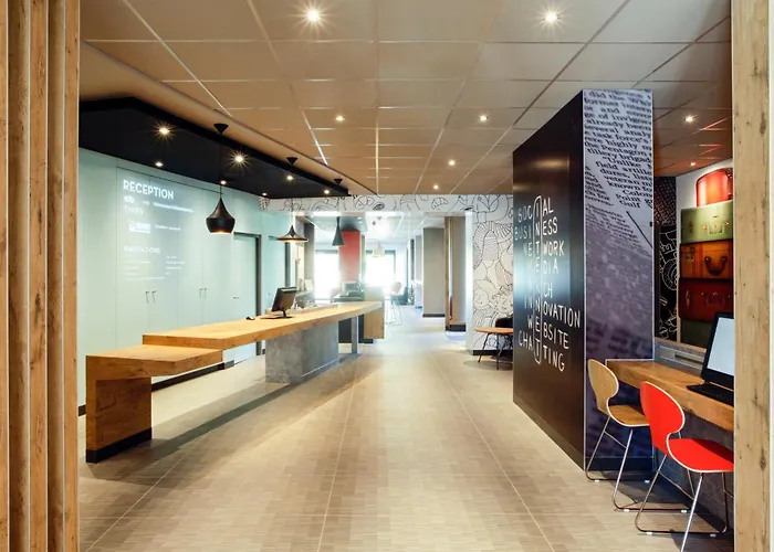 Ibis Centre מלון