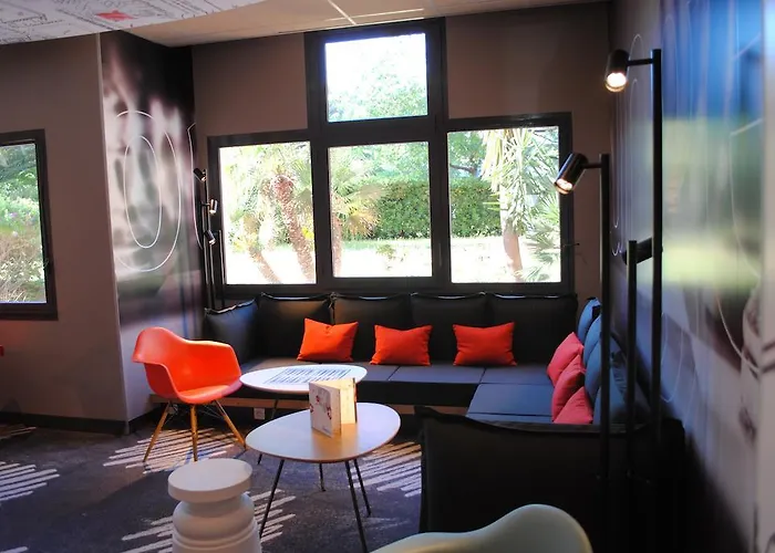 Ibis Centre הייר