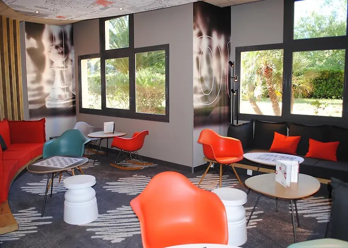 Ibis Centre הייר